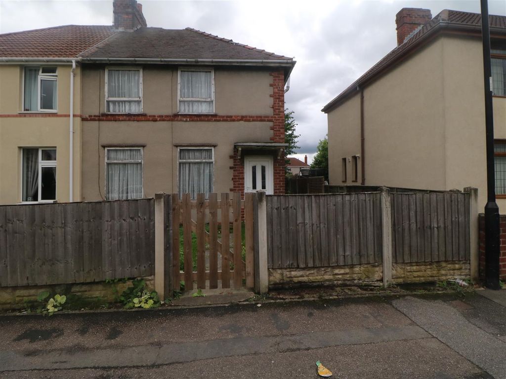 3 bed semidetached house for sale in Daw Lane, Bentley, Doncaster DN5