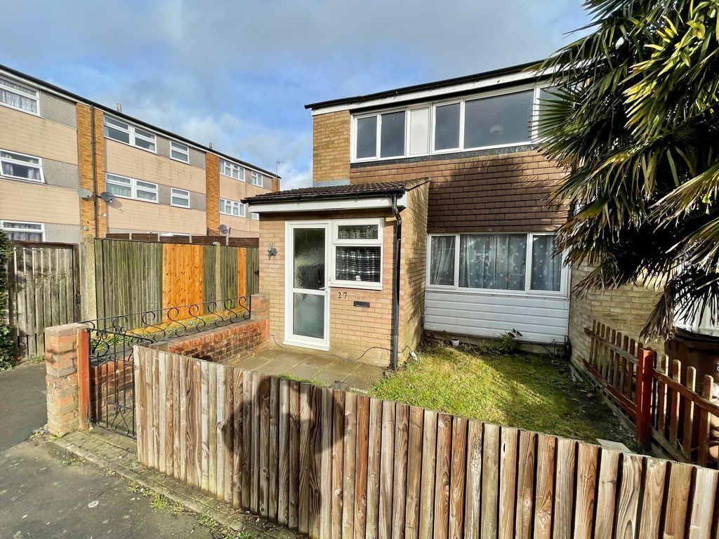 3 bed property to rent in Sylam Close, Luton LU3 Zoopla