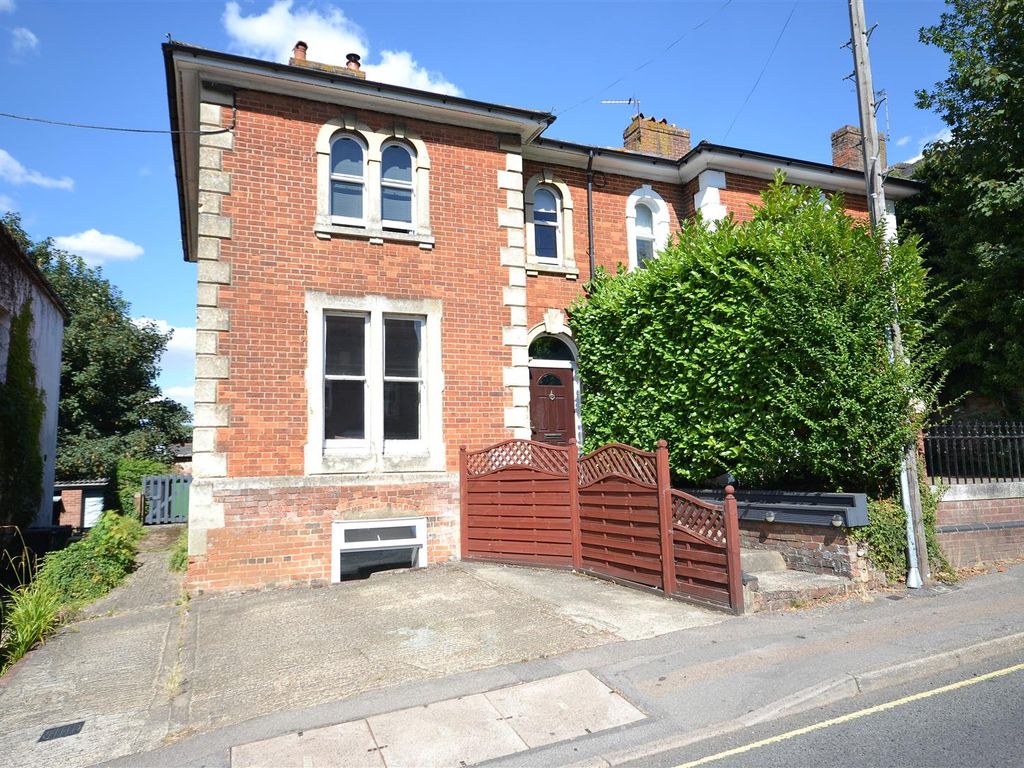 3 bed semidetached house for sale in Sarum Hill, Basingstoke RG21 Zoopla