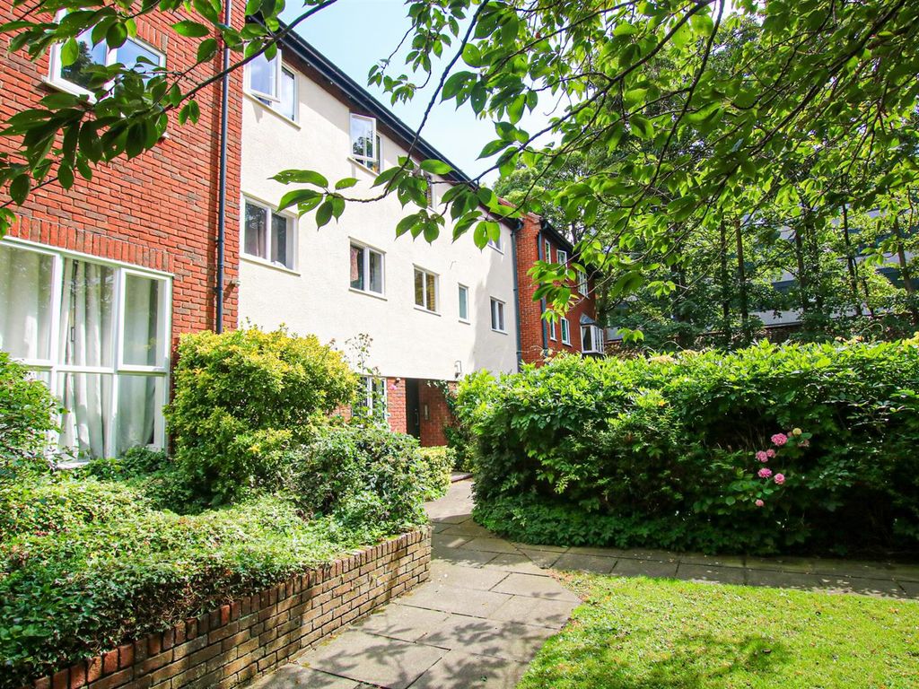 1 bed flat for sale in Stuart Gardens, St. Faiths Lane, Norwich NR1