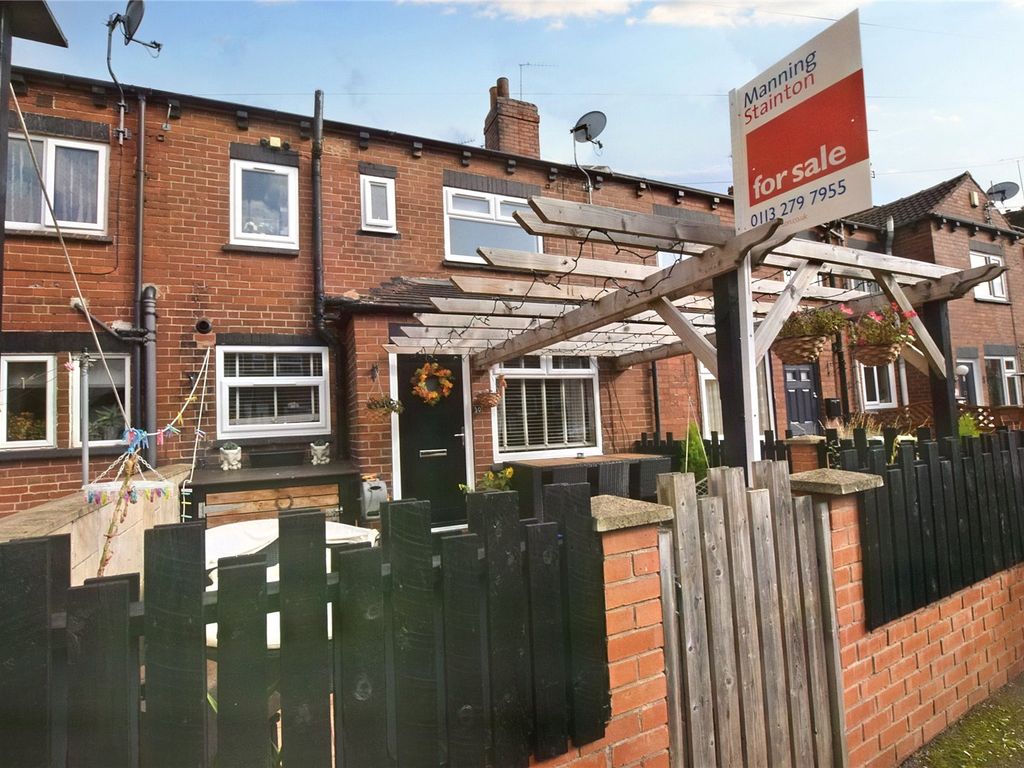 2 bed terraced house for sale in Roseneath Terrace, Wortley, Leeds LS12