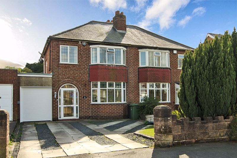3 bed semidetached house for sale in Springfields, Rushall, Walsall