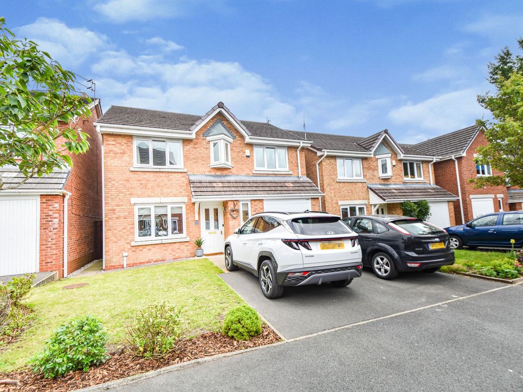 4 bed detached house for sale in Harper Fold Close, Radcliffe M26 Zoopla