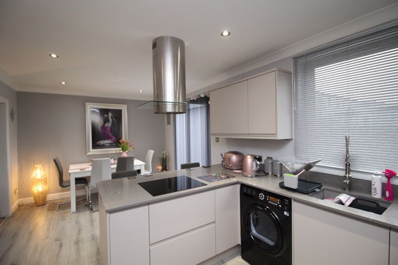 3 bed property for sale in Pentland Place, Kirkcaldy KY2 Zoopla