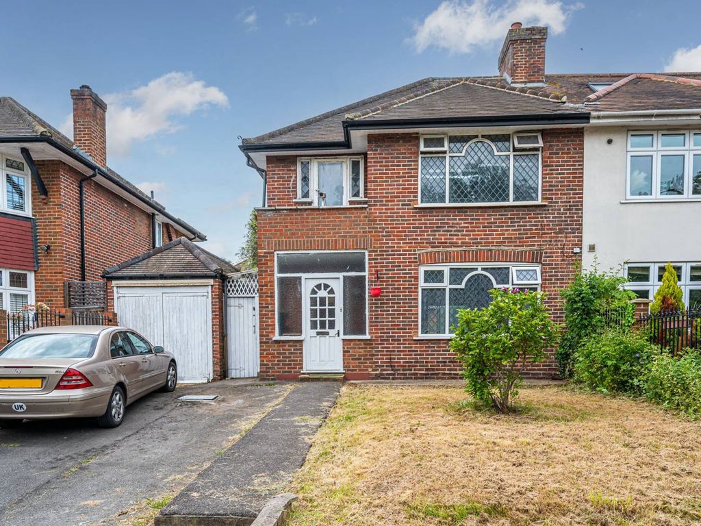 3 bed property for sale in Robin Hood Way, Kingston Hill, London SW15