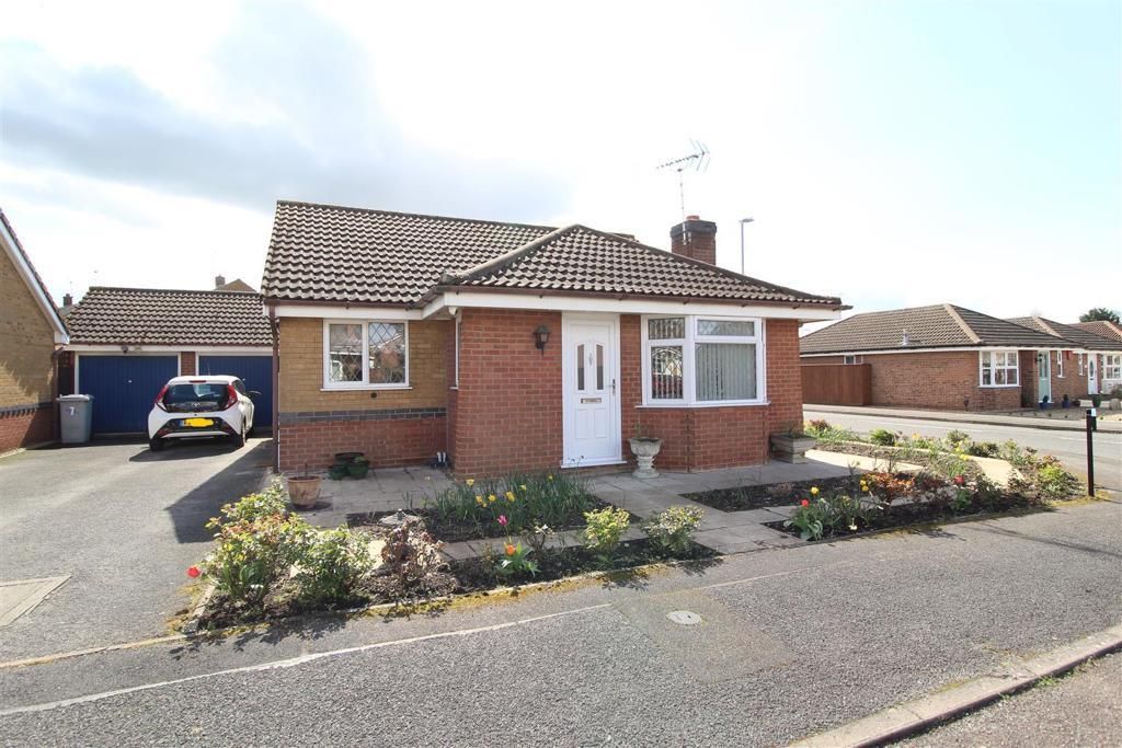 2 bed detached bungalow for sale in Foxglove Close, New Balderton