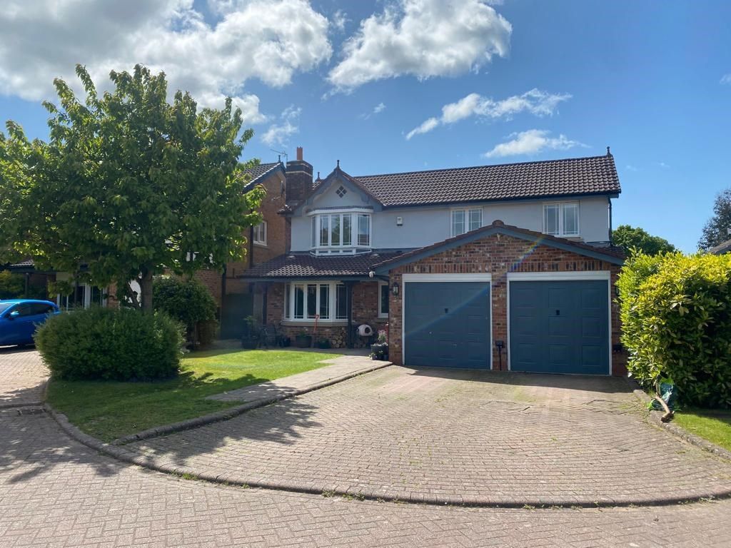 4 bed detached house for sale in Moorside Drive, Penwortham, Preston