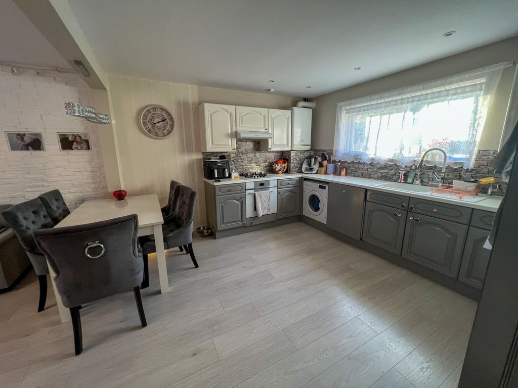 3 bed terraced house for sale in Sheepwalk, Paston, Peterborough PE4, £