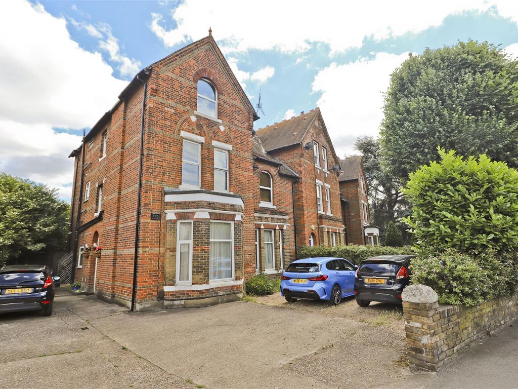 2 bed flat for sale in Station Road, West Drayton UB7, £245,000 Zoopla
