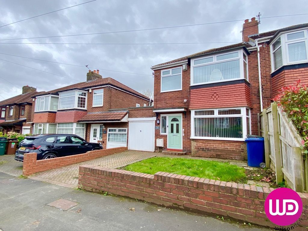 3 bed semidetached house for sale in Western Avenue, West Denton
