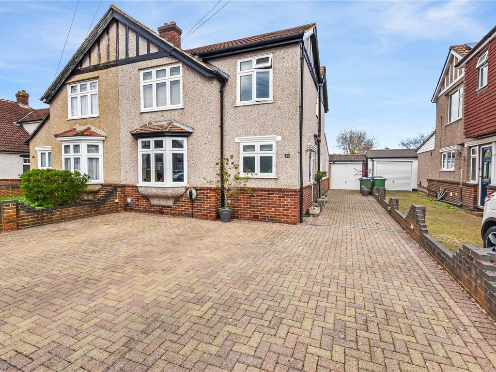 4 bed semidetached house for sale in Nursery Avenue, Bexleyheath DA7