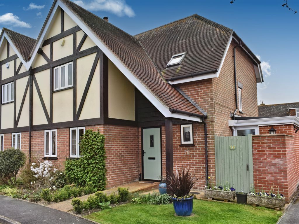 3 bed semidetached house for sale in The Old Dairy Farm, Hazelbury