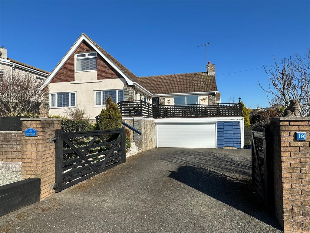 3 bed detached bungalow for sale in Heybrook Drive, Heybrook Bay