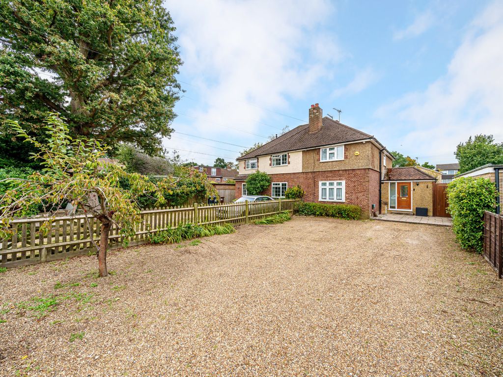 3 bed semidetached house for sale in Pinewood Grove, New Haw KT15, £