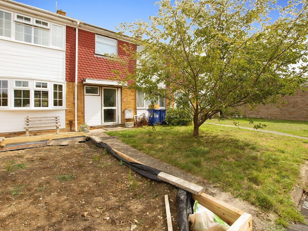 3 bed terraced house for sale in Penn Close, Sittingbourne ME10 Zoopla