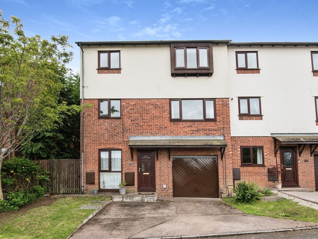 4 bed semidetached house for sale in Westminster Road, Exeter EX4, £