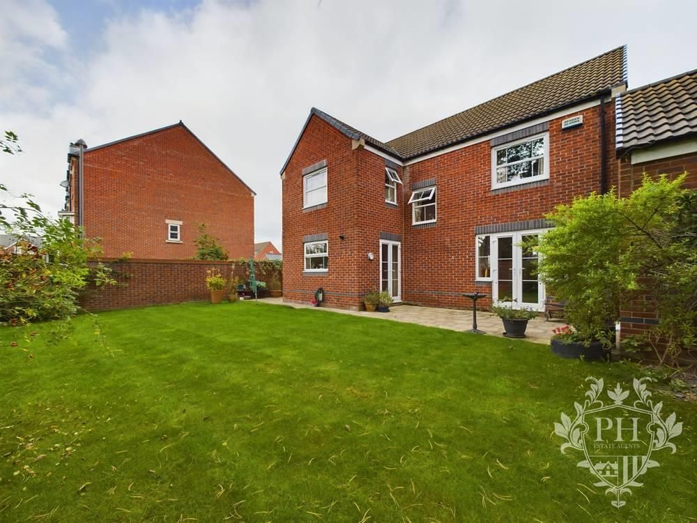 4 bed detached house for sale in Cherryfield Drive, Middlesbrough TS5