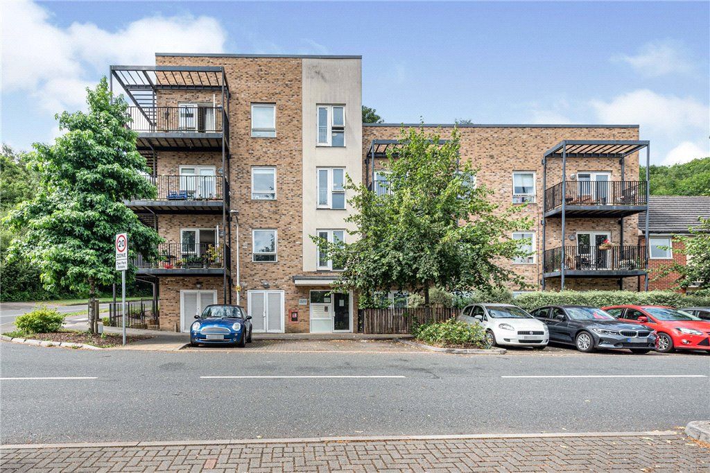1 bed flat for sale in Tay Road, Tilehurst, Reading RG30, £220,000 Zoopla