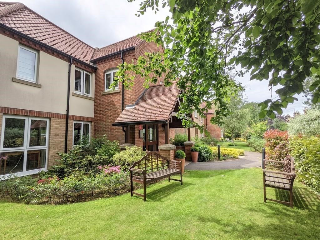 2 bed property for sale in Grove Lane, Holt NR25 Zoopla