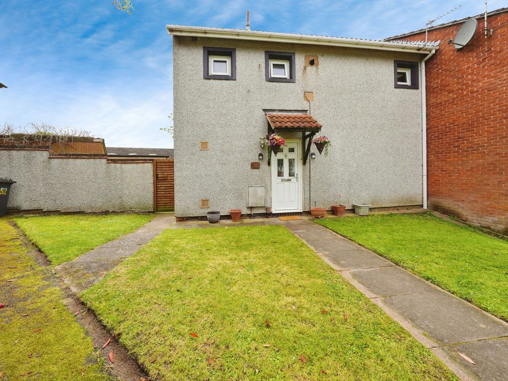 3 bed end terrace house for sale in Balderstone Close, Rowlatts Hill