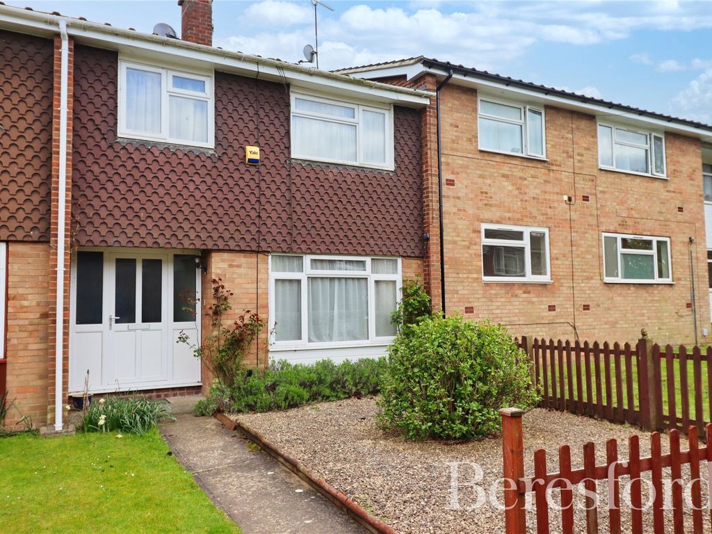 3 bed terraced house for sale in Pryors Road, Galleywood CM2 Zoopla