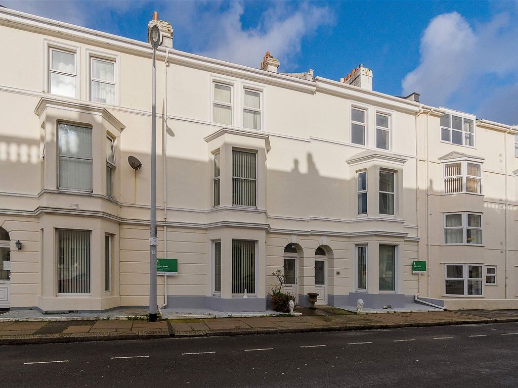 6 bed terraced house for sale in Grand Parade, Plymouth PL1, £450,000