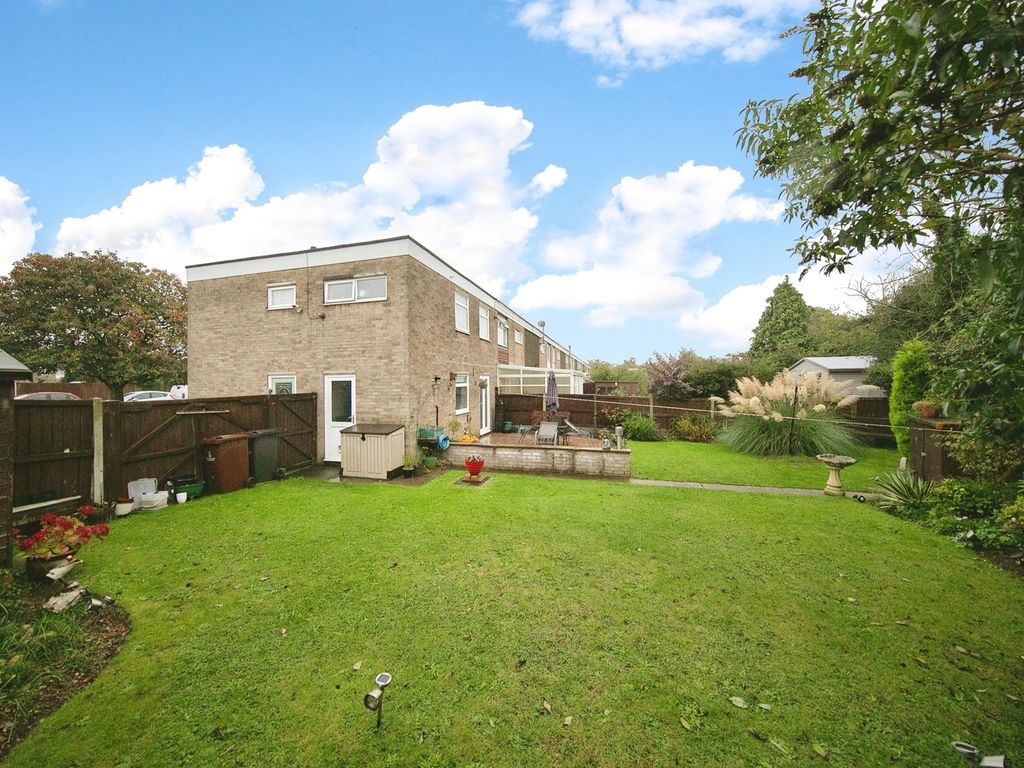 3 bed end terrace house for sale in Lethe Grove, Blackheath, Colchester