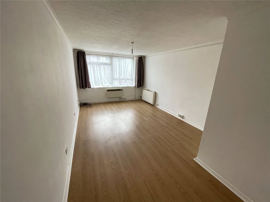 1 bed flat to rent in Station Road, New EN5 Zoopla