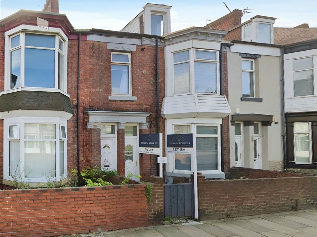 4 bed flat to rent in Stanhope Road, South Shields NE33, £900 pcm Zoopla