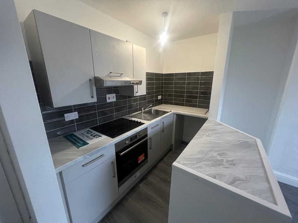 1 bed flat to rent in Felixstowe Road, Ipswich IP3, £650 pcm Zoopla