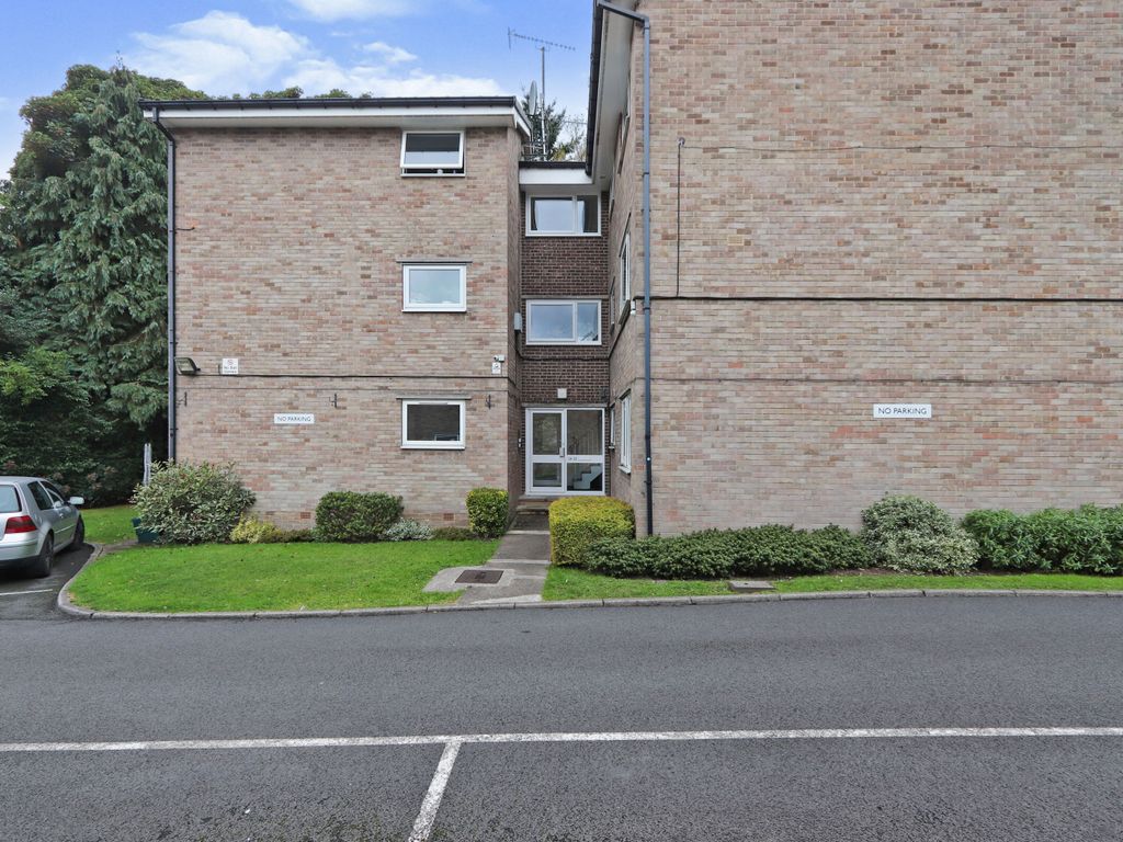 School Lane Close, Sheffield, South Yorkshire S8  