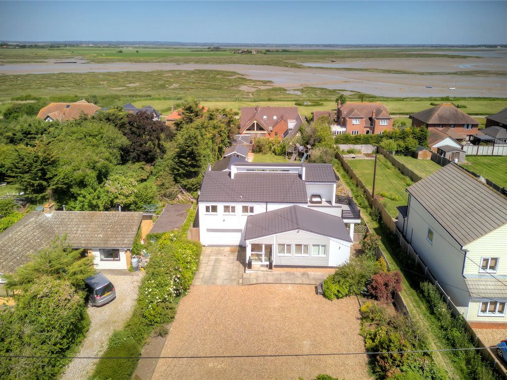 5 bed detached house for sale in Imperial Avenue, Mayland CM3 Zoopla