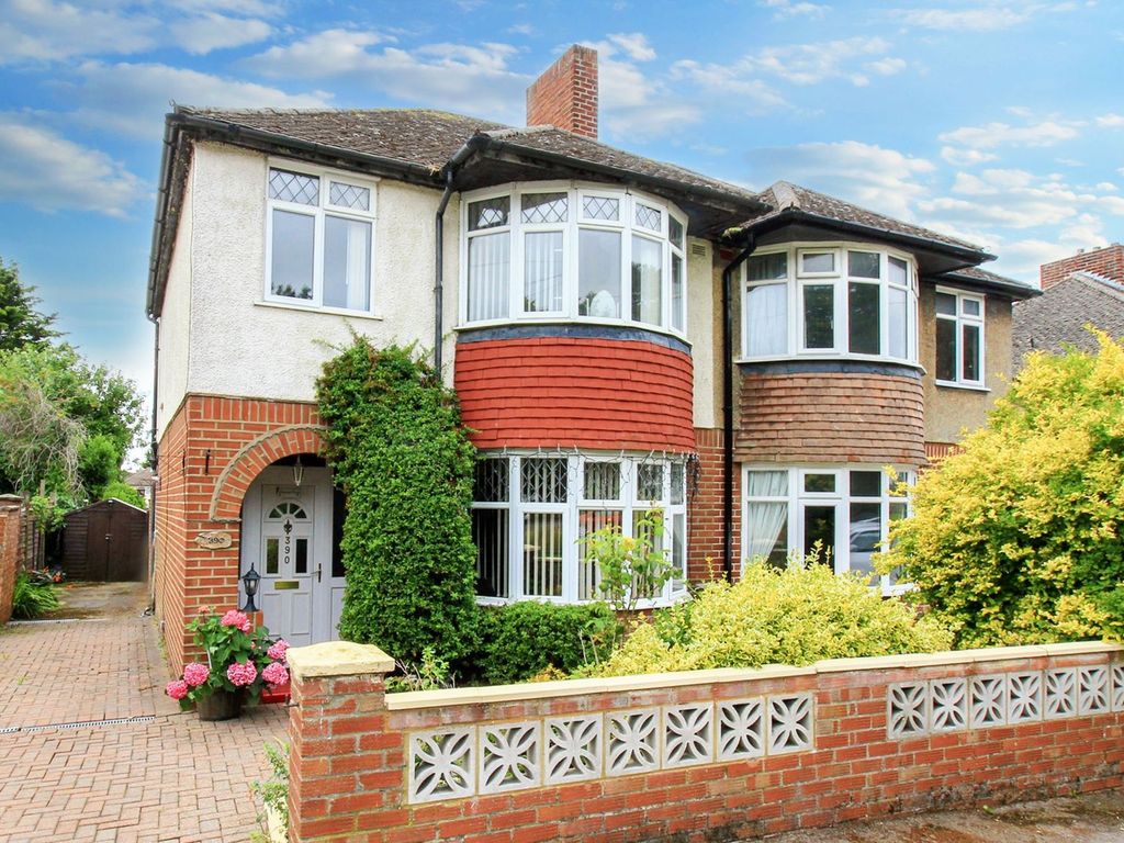 3 bed semidetached house for sale in Portsmouth Road, Sholing SO19, £