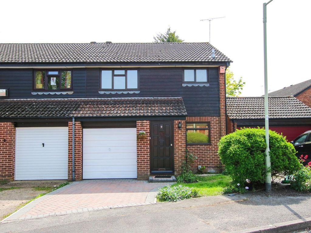 3 bed end terrace house for sale in Culloden Way, Wokingham RG41, £425,000 Zoopla
