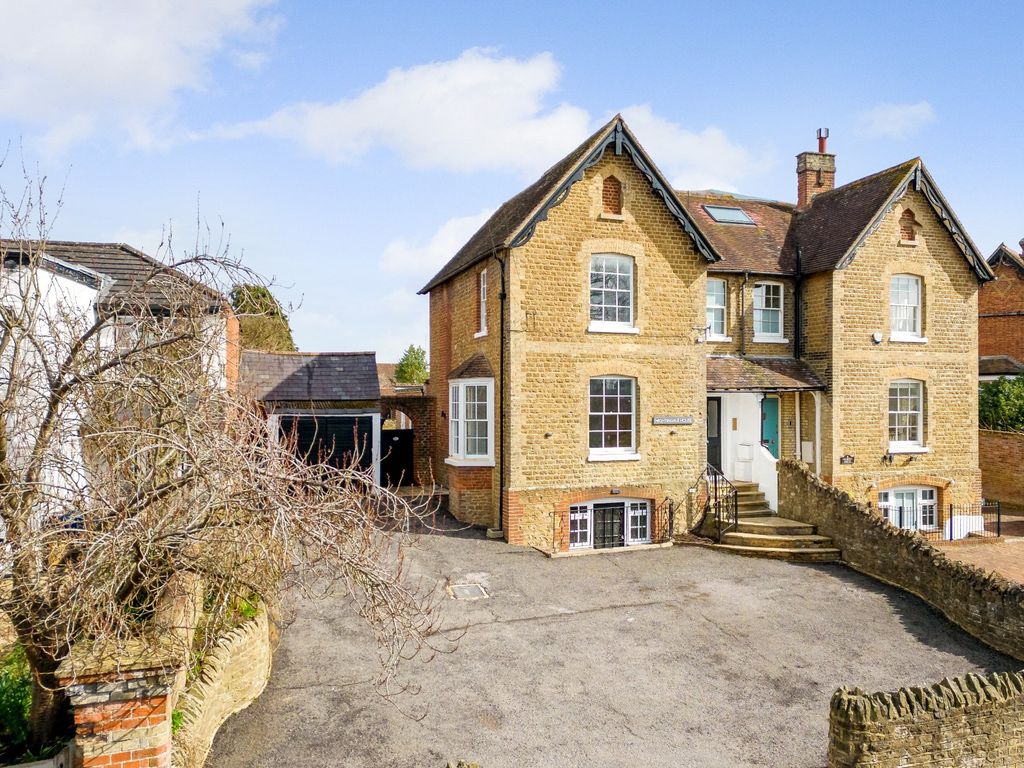5 bed semidetached house for sale in Godalming, Surrey GU7 Zoopla