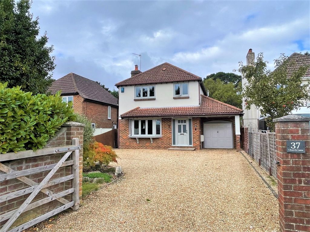 4 bed detached house for sale in Church Lane, Fawley, Southampton SO45