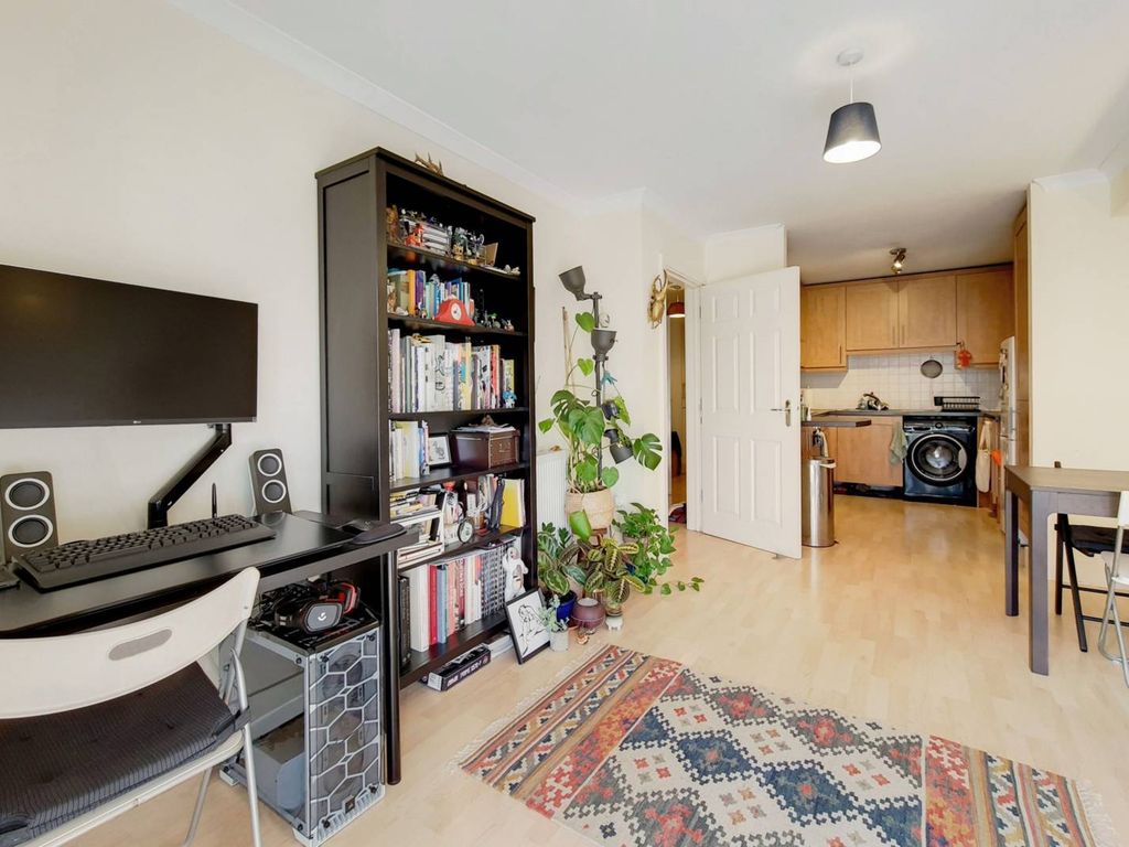 Evan Cook Close, Peckham, London SE15