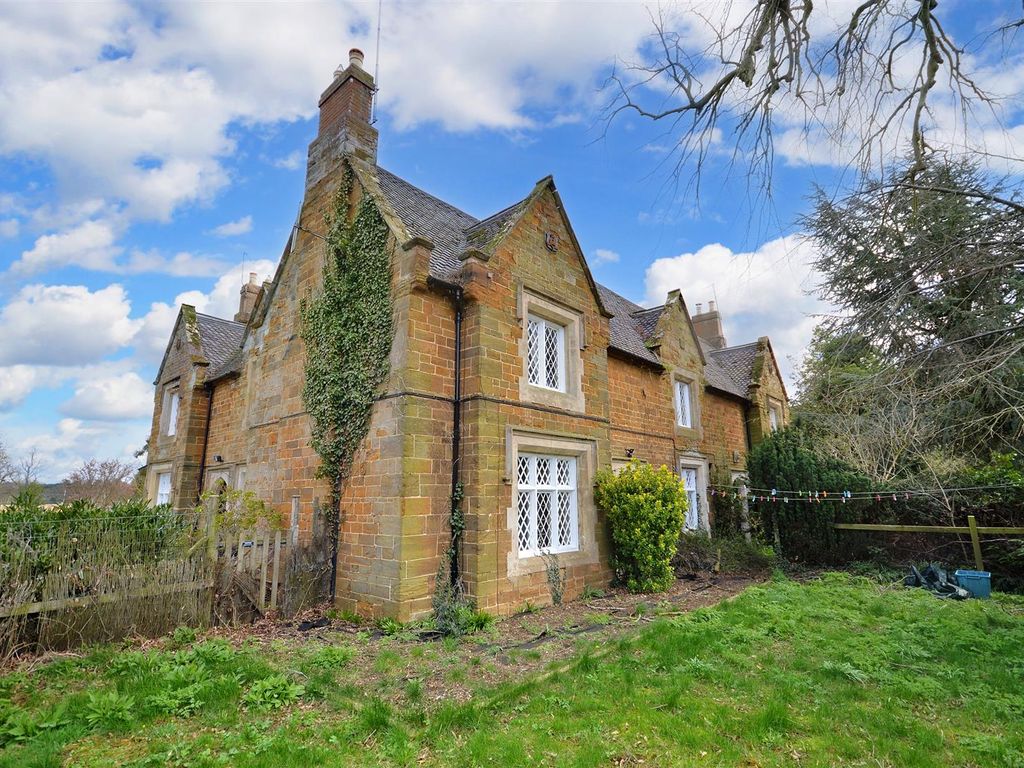 2 bed property to rent in Welford Road, Chapel Brampton, Northampton