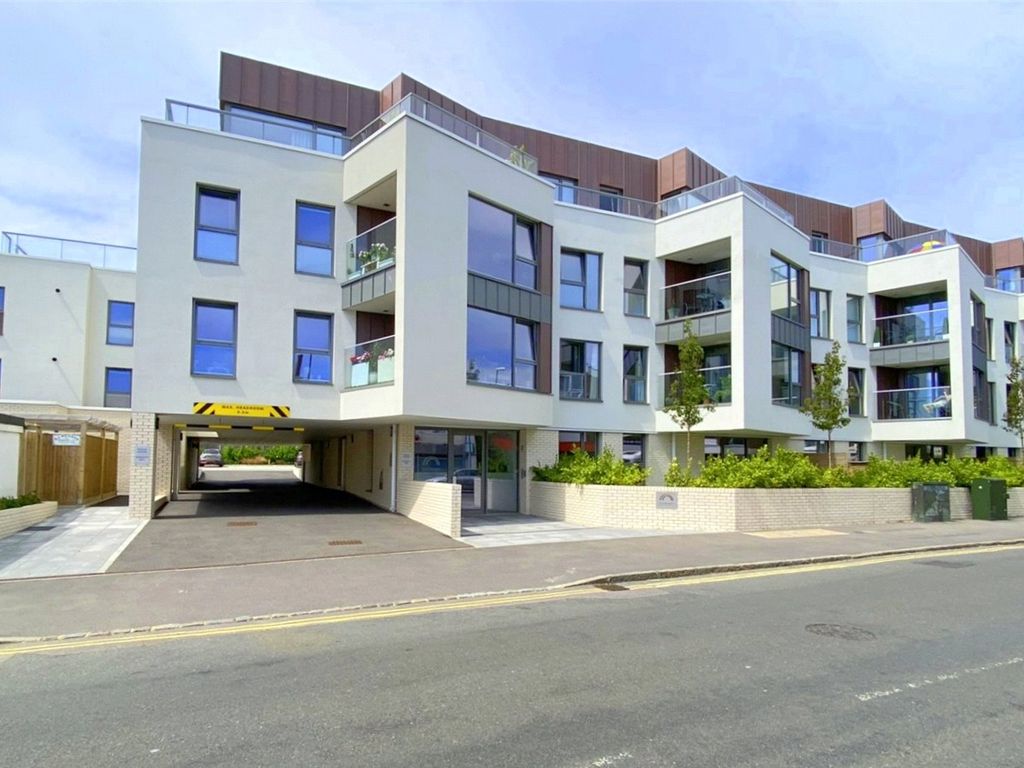 2 bed flat for sale in South Street, Lancing, West Sussex BN15 Zoopla