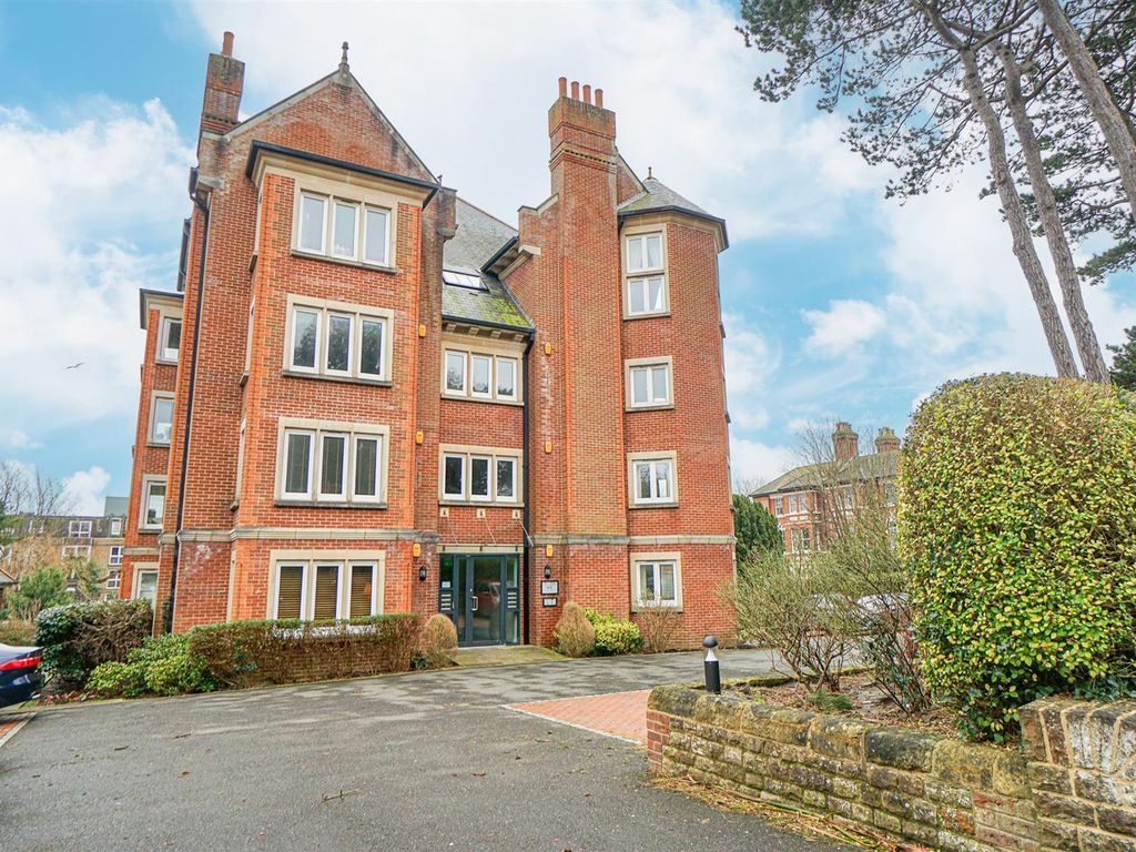 2 bed flat for sale in Brittany Road, St. LeonardsOnSea TN38, £265,000 Zoopla