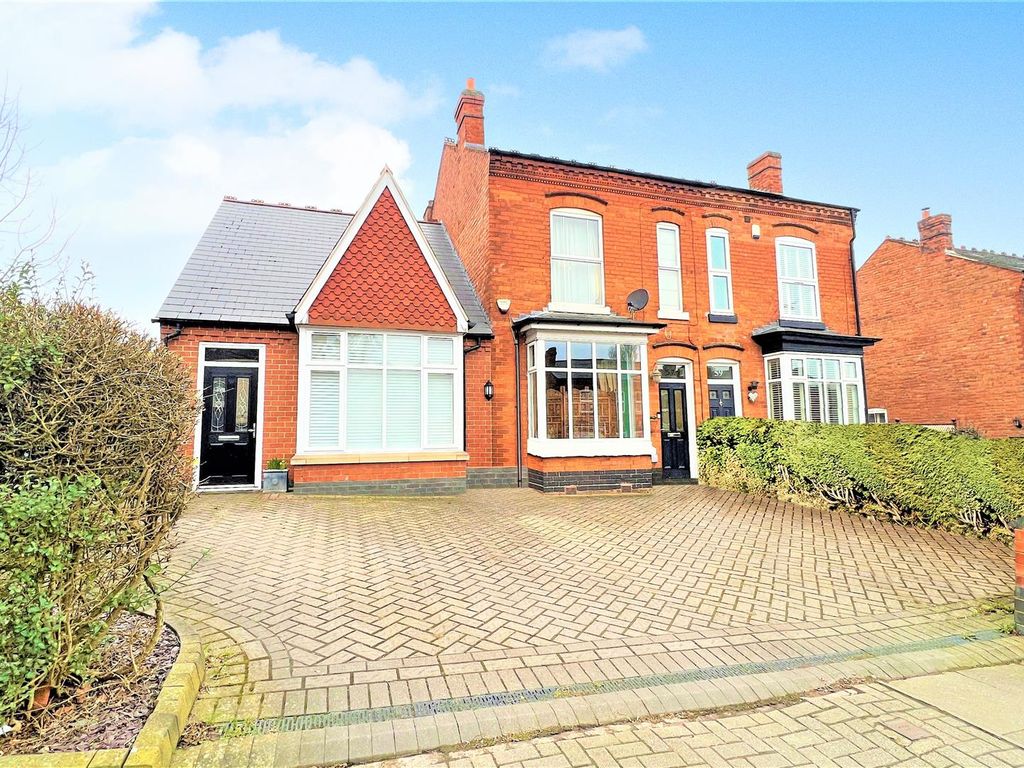 4 bed semidetached house for sale in Watford Road, Cotteridge