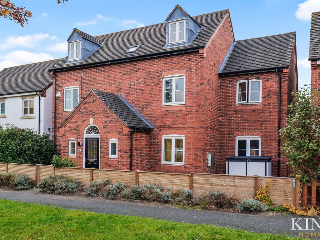 6 bed detached house for sale in Packhorse Road, StratfordUponAvon