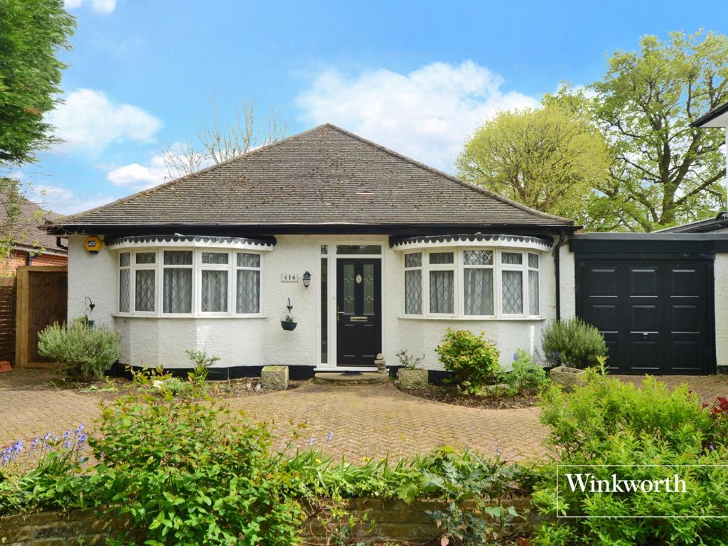 3 bed bungalow for sale in London Road, Cheam, Sutton SM3, £750,000