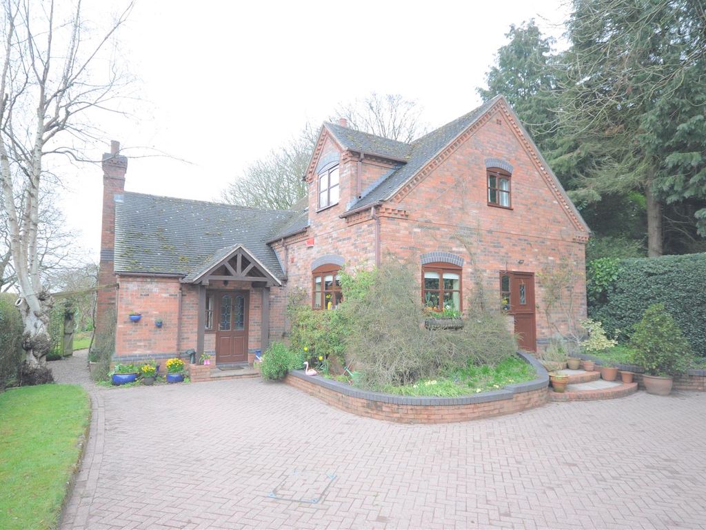 4 bed detached house for sale in Old Road, Oulton Heath, Stone ST15