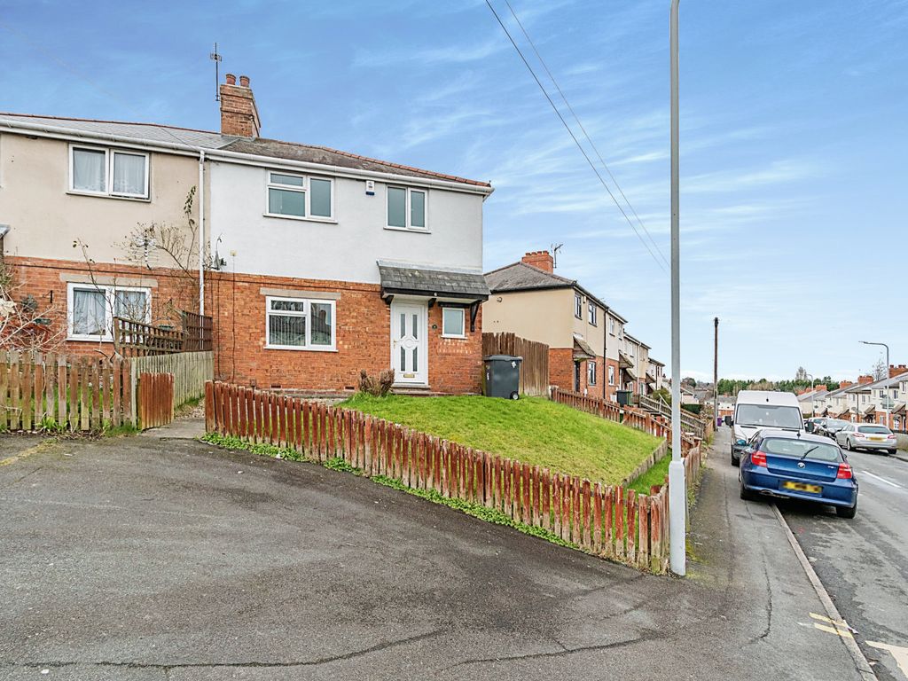3 bed semidetached house for sale in Hill Avenue, Wolverhampton WV4