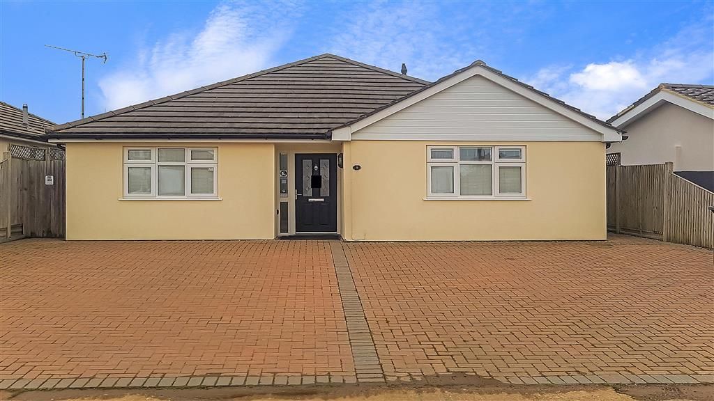 3 bed detached bungalow for sale in Talbot Avenue, Herne Bay, Kent CT6