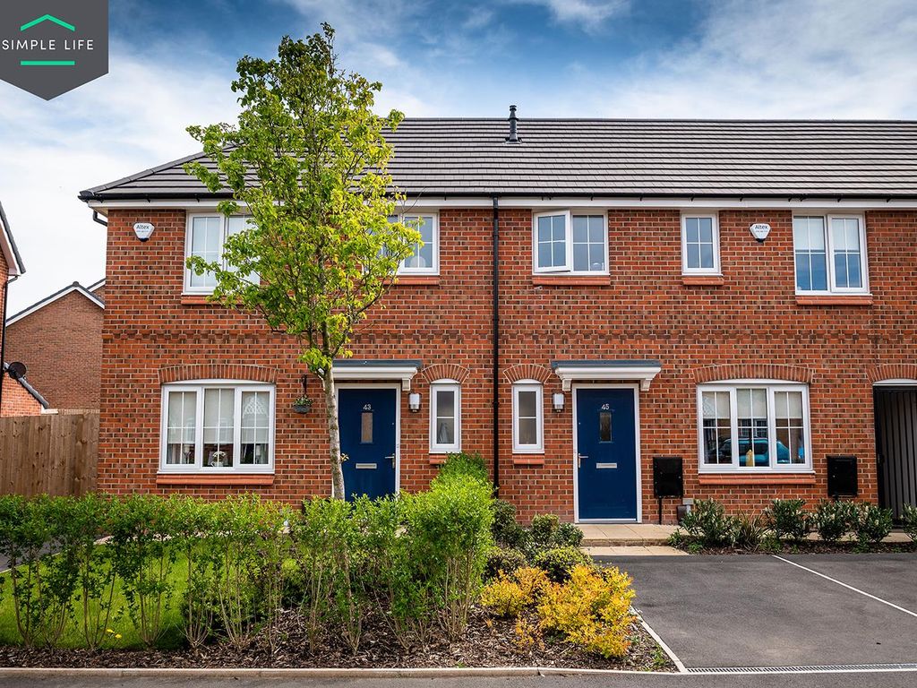 3 bed terraced house to rent in Entwisle Road, Rochdale OL16 Zoopla