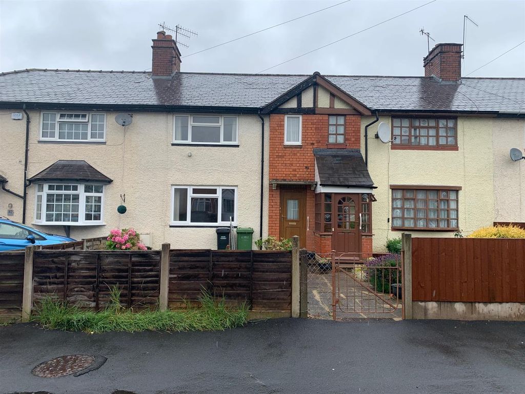 3 bed terraced house for sale in Manning Road, Droitwich WR9, £180,000