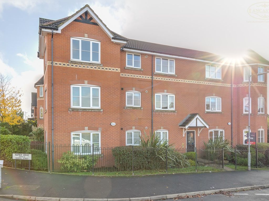 2 bed flat for sale in Napier Drive, Horwich, Bolton BL6 Zoopla