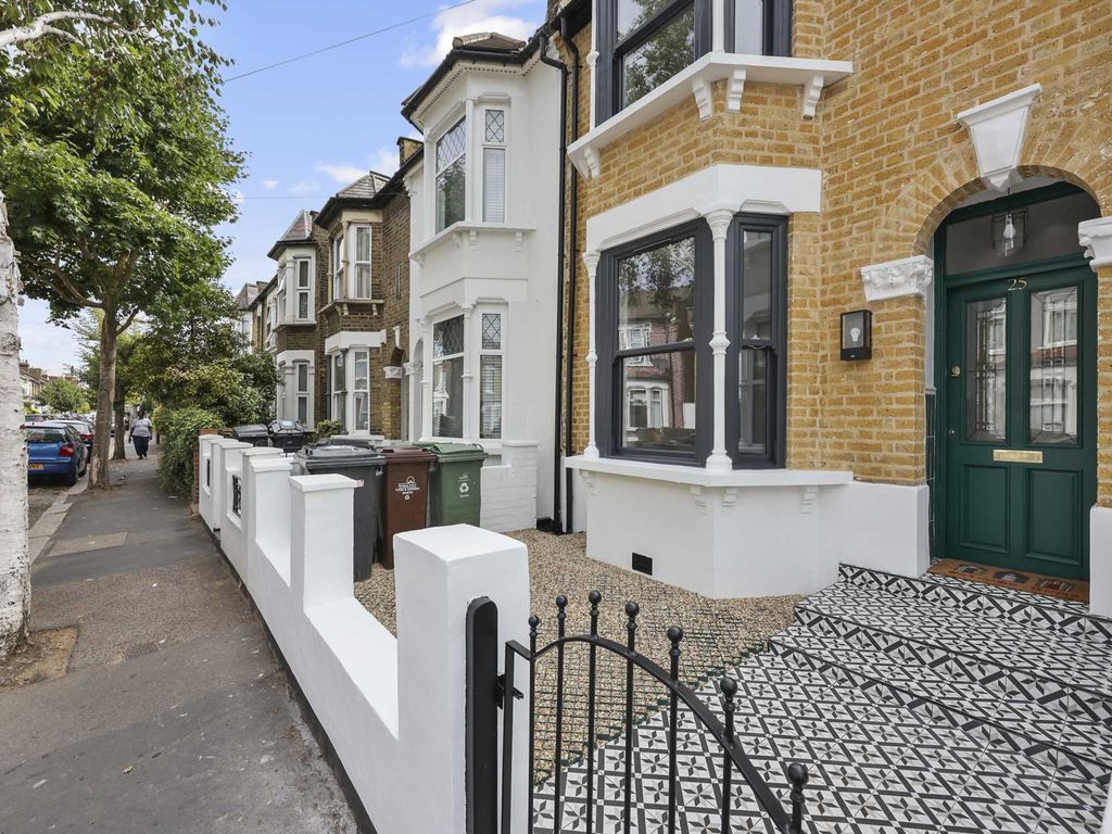 4 bed terraced house for sale in Murchison Road, Leyton E10 Zoopla